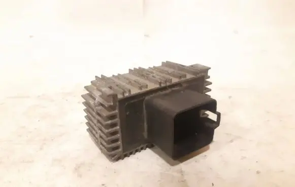 Opel Zafira A Glow plug pre-heat relay 09132691 8D0867160