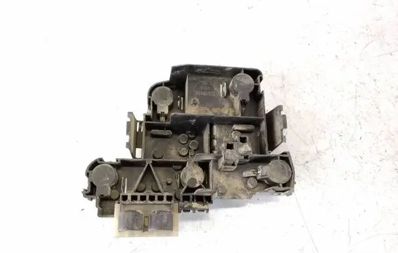 Volkswagen Golf II Tail light bulb cover holder 191945257