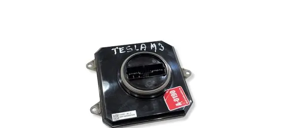 Tesla Model 3 Xenon control unit/module 113125199C