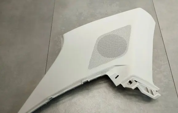 Audi Q3 F3 (D)pillar trim (top) 83A867245