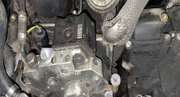 Audi A6 S6 C6 4F Fuel injection high pressure pump 0445010125 059130755J