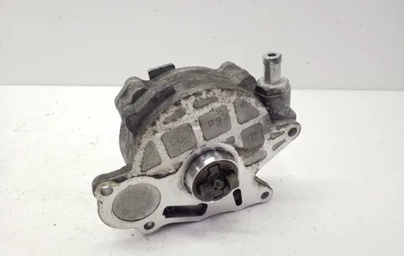 Volkswagen Tiguan Vacuum pump 03L145100