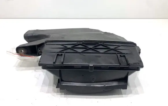 Mercedes-Benz CLS C218 X218 Air filter box A6420904401