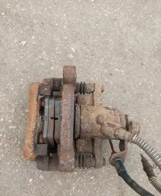 Renault Trafic III (X82) Rear brake caliper 7701056166