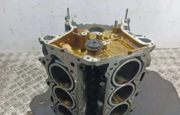 Lexus GS 300 350 430 450H Engine block 
