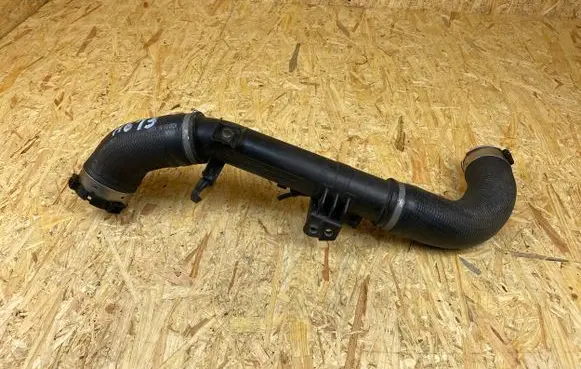 Volvo XC90 Intercooler hose/pipe 31686412 32222071 31686561
