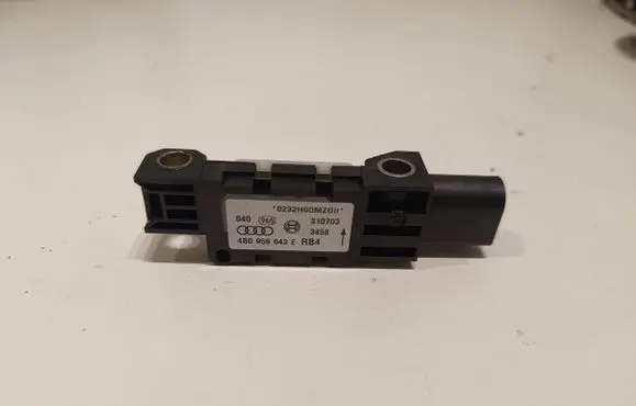 Audi A3 S3 8P Airbag deployment crash/impact sensor 4B0959643E 0232H00MZ0M 310703