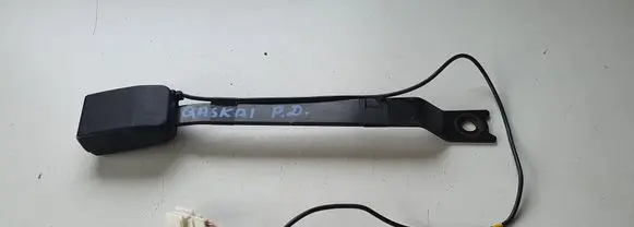 Nissan Qashqai+2 Front seatbelt buckle