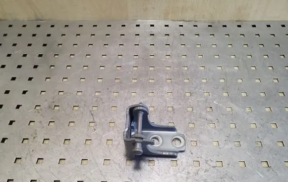 Peugeot 508 Front door upper hinge