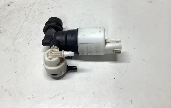 Volvo V60 Windscreen/windshield washer pump BK2117K624BA AV6117K624AA