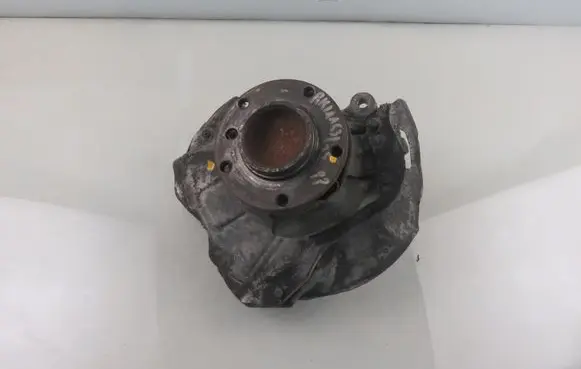 BMW 5 E39 Front wheel hub spindle knuckle