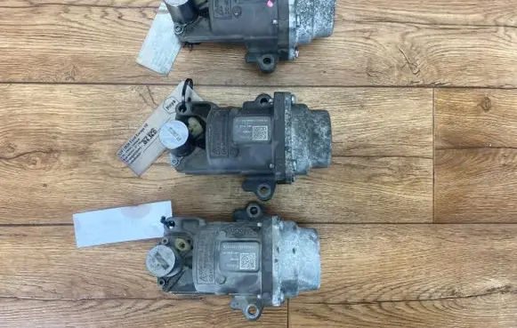 Ford Kuga I Oil pump RFJM5P-7G393-AB