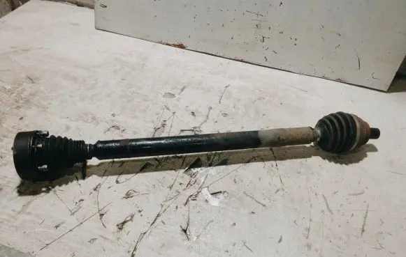 Seat Leon (1P) Front driveshaft