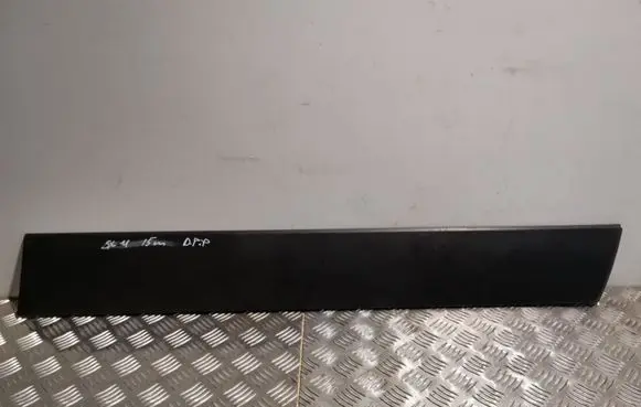 Suzuki SX4 S-Cross Front door trim (molding) 7751161MO