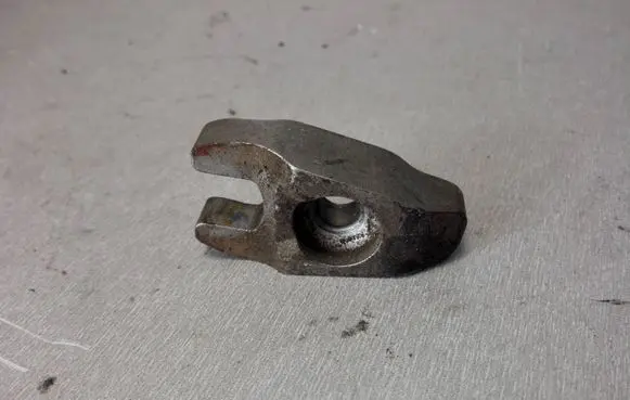 Peugeot 206 Fuel Injector clamp holder