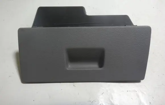 BMW 5 E34 Glove box 8126120