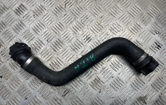Engine coolant pipe/hose