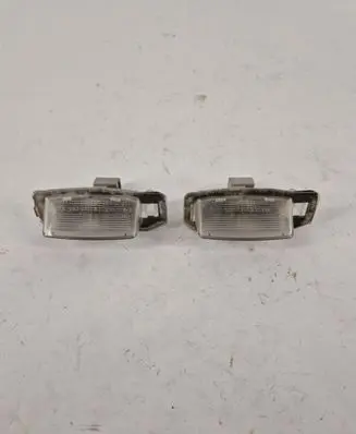 Mitsubishi Outlander Number plate light 1141283