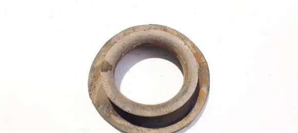 Hyundai Getz Front coil spring rubber mount 553321c000 55332-1c000