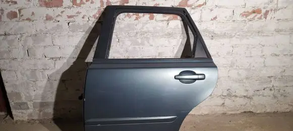 Volvo V50 Rear door 
