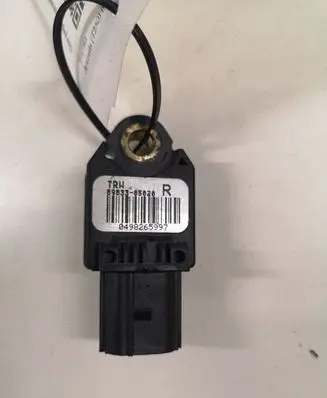Toyota Avensis T250 Airbag deployment crash/impact sensor 8983305020
