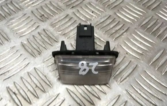 Peugeot 5008 Number plate light