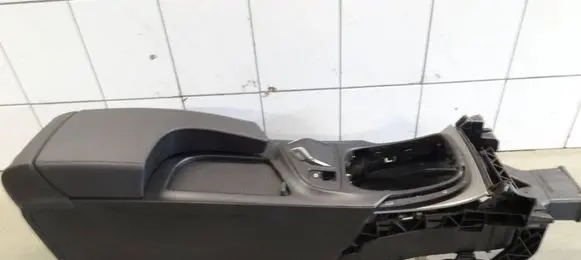 Opel Insignia A Center console 