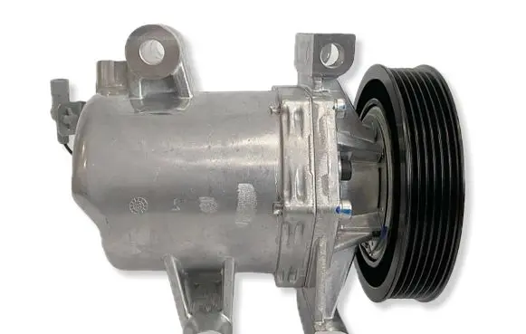 Isuzu D-Max Air conditioning (A/C) compressor (pump) 92600D642A 92600D641A