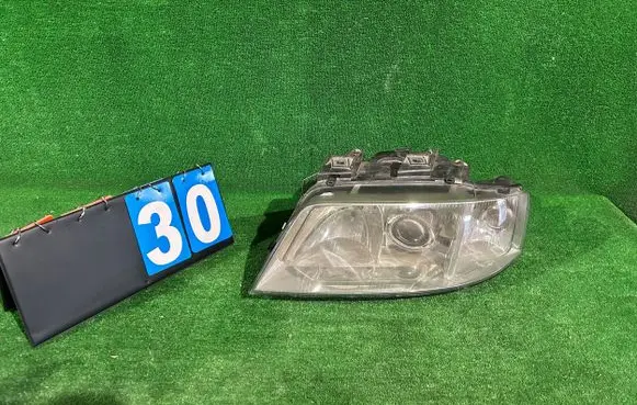 Audi A4 S4 B6 8E 8H Headlight/headlamp