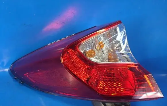 Toyota C-HR I Boot/trunk interior light 81560F4010