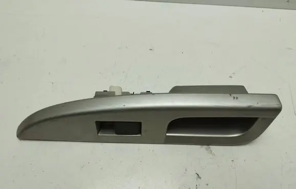Toyota Urban Cruiser (XP110) Electric window control switch 7427252100
