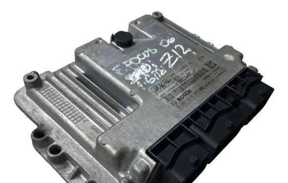 Ford Focus Engine control unit/module 9M5112A650AE 0281015607