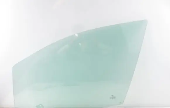 Peugeot 2008 I Front door window glass four-door 
