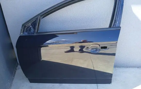 Ford Mondeo MK IV Front door