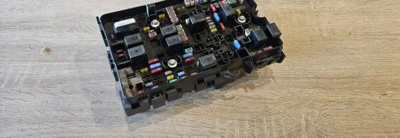 Chrysler Pacifica Fuse box set 68491076AB