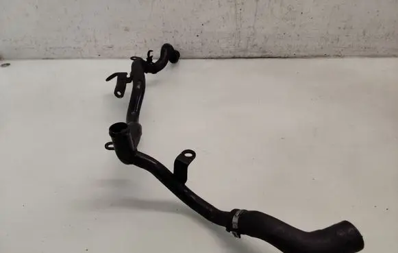 Audi A8 S8 D3 4E Engine coolant pipe/hose