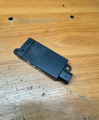 BMW 6 F12 F13 Alarm control unit/module 9233009 P30001692 63945210