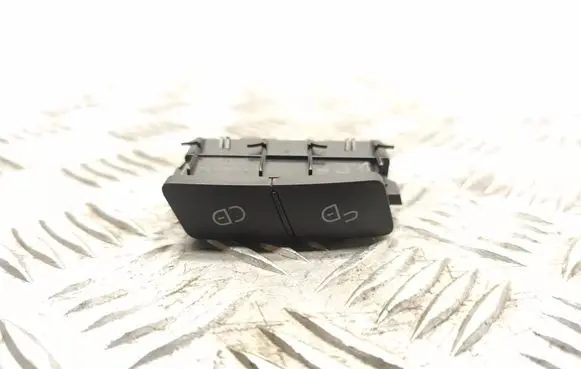 Mercedes-Benz E W212 Central locking switch button A2048706410