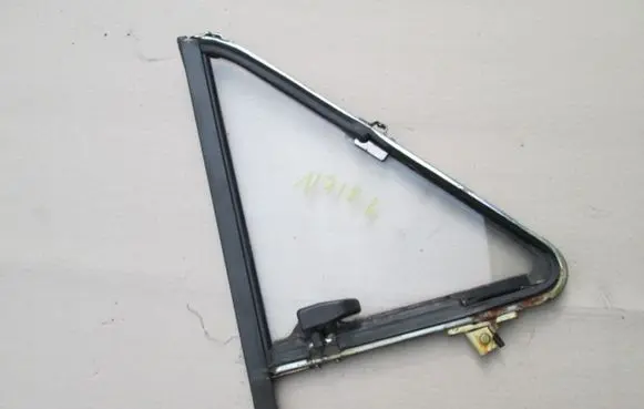 Fiat Ducato Front door window glass four-door