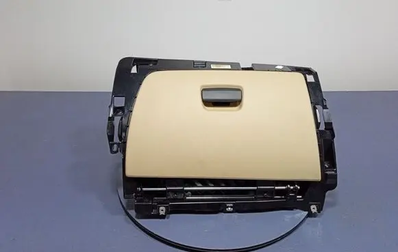 BMW X1 E84 Glove box 2991819