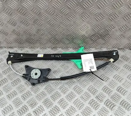 Volkswagen Tiguan Rear door window regulator with motor 5NA839461C