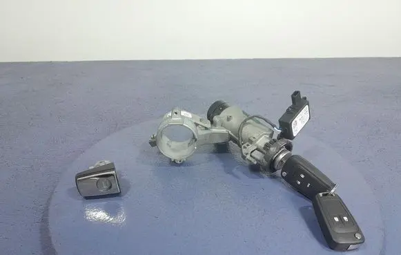 Opel Astra J Ignition lock