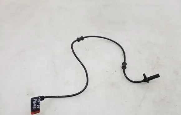 Mercedes-Benz E W212 ABS rear brake sensor A2125402117