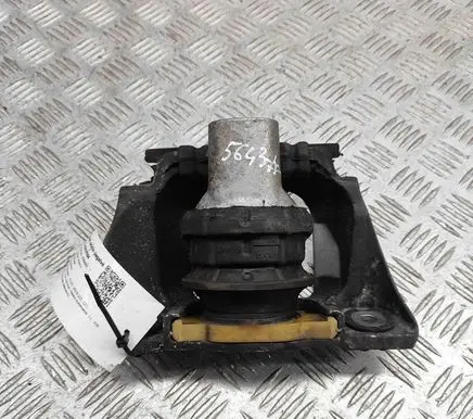 Volvo V60 Engine mount bracket 32137496