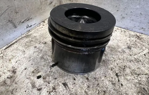 Mazda 6 Piston 