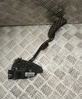 Audi A4 S4 B6 8E 8H Accelerator throttle pedal 8E2721523