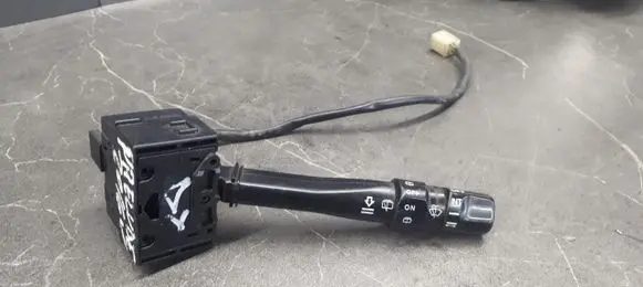 Honda Legend III KA9 Fog light switch m11560