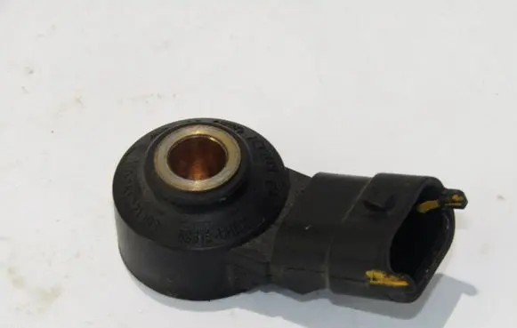 Toyota Aygo AB40 Detonation knock sensor 0261231193