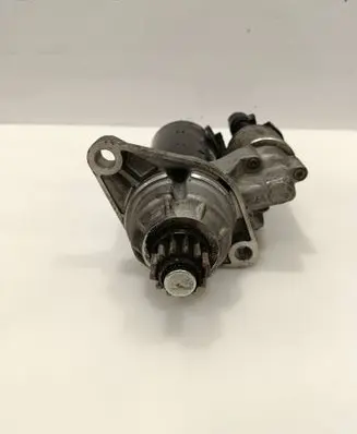 Volkswagen Touran II Starter motor 0AM911023G 06082012 0001153001