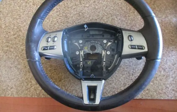 Jaguar XF X250 Steering wheel